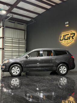 2016 Chevrolet Traverse LS 8 Passengers