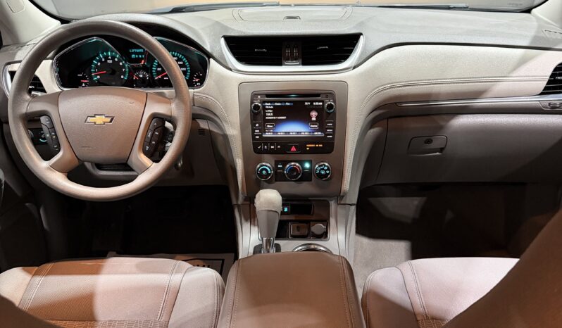 
								2016 Chevrolet Traverse LS 8 Passengers full									